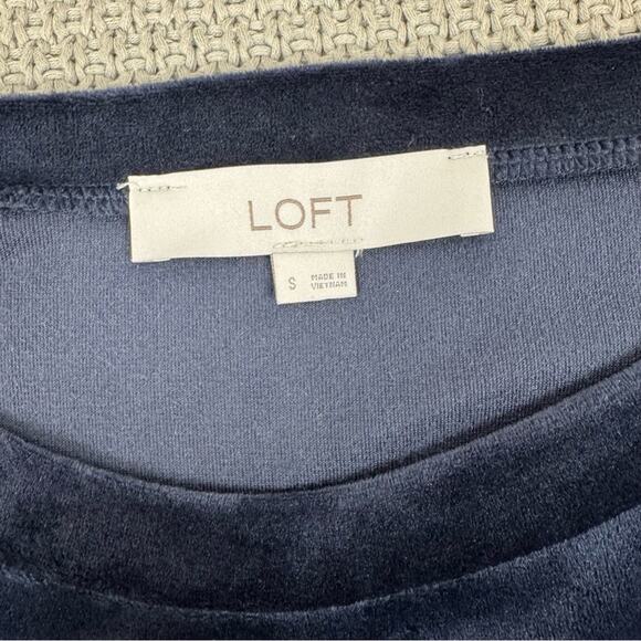 LOFT Midnight Blue Crew Neck Velour Velvet Sweater Small - Picture 4 of 9